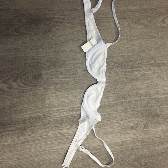 Small aeri Bikini Top - Picture 4 of 7